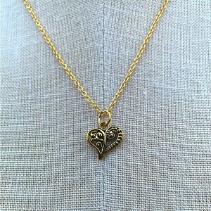 NWT Sterling Silver Plated Chain & Alloy Heart Charm Necklace